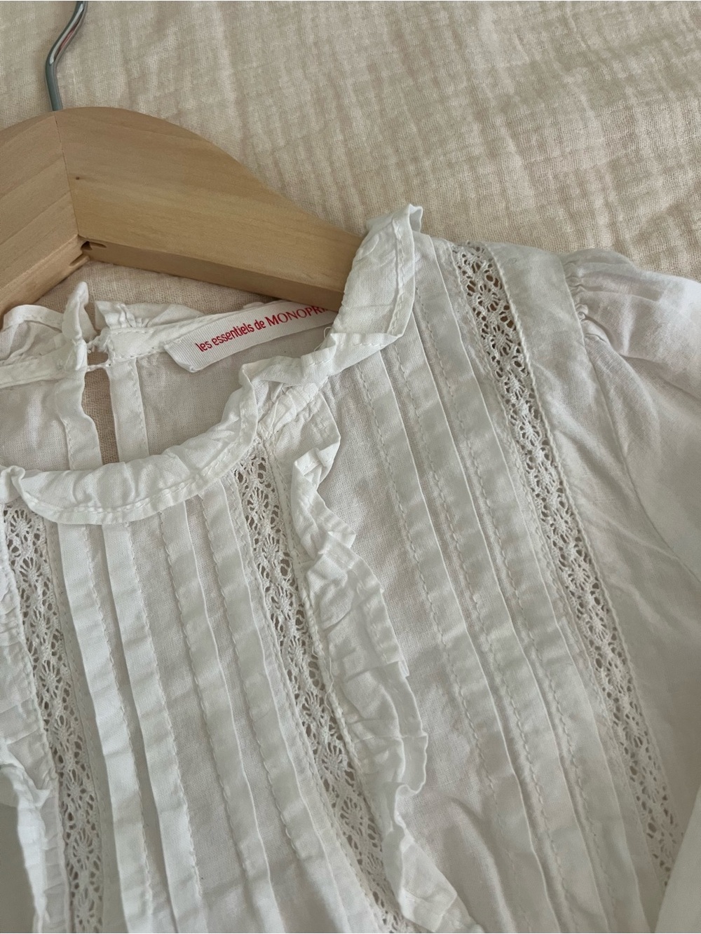 Monoprix ruffle blouse - Picture 3 of 4